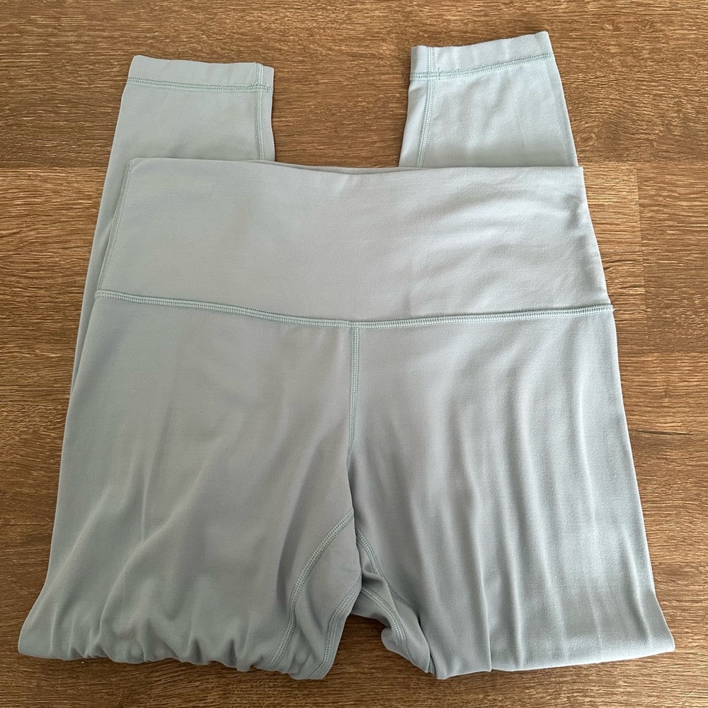 Women’s lululemon align high-rise pant 28” light blue leggings size 10 - Picture 5 of 7